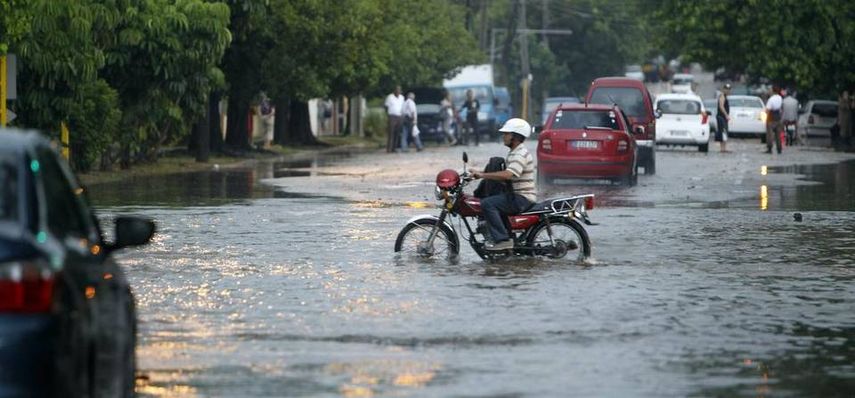 El pronóstico para los próximos días es que prosigan las lluvias en diversas provincias del país. (Archivo EFE) 