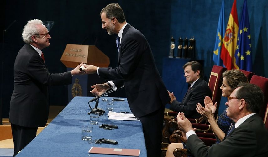 El rey de España elogia el trabajo de ganadores de Premios Príncipe Asturias