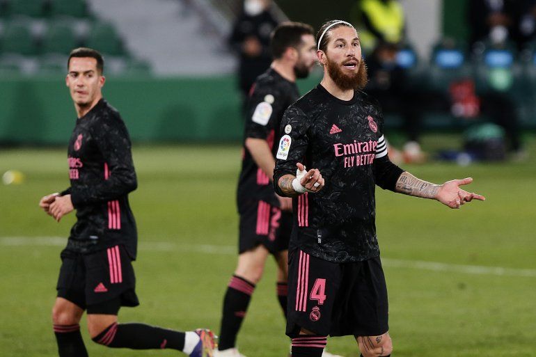 El Real Madrid necesitaba ganar en el estadio MartÃ­nez Valero de Elche pero tropezÃ³ con un empate