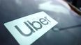 Un letrero de Uber en el interior de un vehículo.&nbsp;