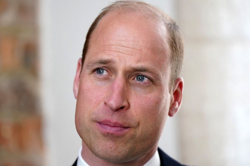El príncipe William de Gran Bretaña, príncipe de Gales, reacciona mientras visita el nuevo centro en James Place Newcastle, en Newcastle-upon-Tyne, noreste de Inglaterra, el 30 de abril de 2024.