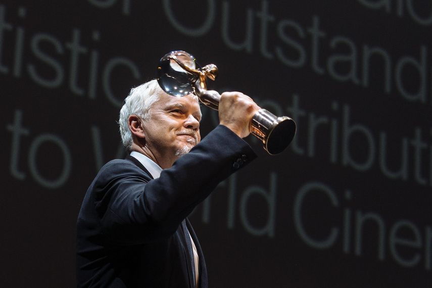 Robbins inmortalizó al injustamente condenado Andy Dufresne en el drama The Shawshank Redemption (1994), basado en la novela de Stephen King.