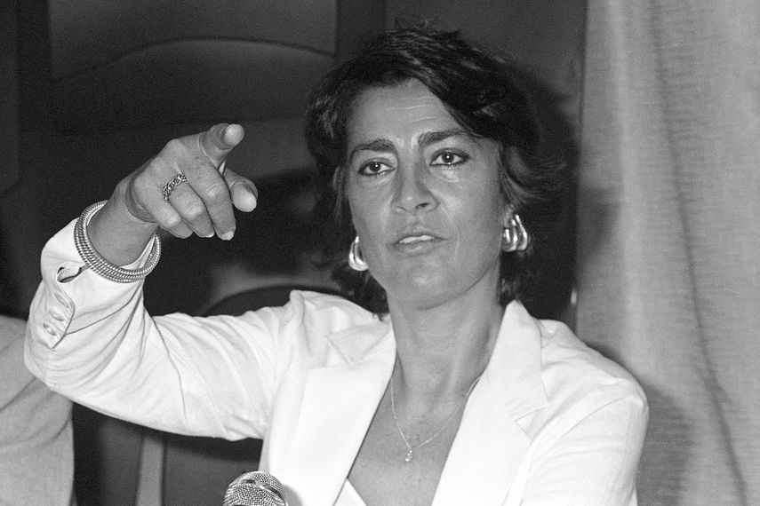 La actriz dramática y cantante griega Irene Papas, actuando en la película italiana Christo si e Fermato a Eboli (Cristo se detuvo en Eboli), habla en conferencia de prensa en Cannes, Francia, el 5 de noviembre de 1979.