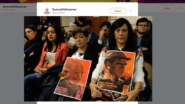 Captura de pantalla de la cuenta de la cuenta de Twitter de la ONG SomosDefensores con motivo de una denuncia en Washington ante la CIDH sobre la situación de impunidad en los asesinatos de líderes sociales en Colombia.