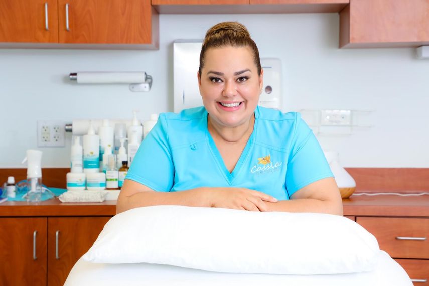 La esteticista Cassia Cardoso recomienda el plasma de rejuvenecimiento facial como tratamiento preventivo.&nbsp;