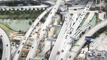 Construcción en SR 836 Miami.
