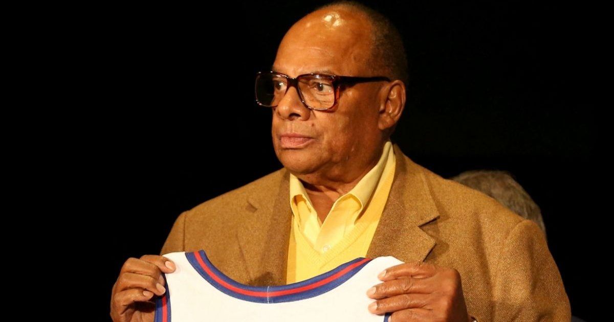 Fallece George Raveling, leyenda del baloncesto y figura clave en el fichaje de Michael Jordan por Nike
