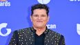 El cantautor colombiano Carlos Vives llega a la octava entrega anual de los Premios de la Música Latinoamericana en el MGM Grand Garden Arena en Las Vegas, Nevada, el 20 de abril de 2023.