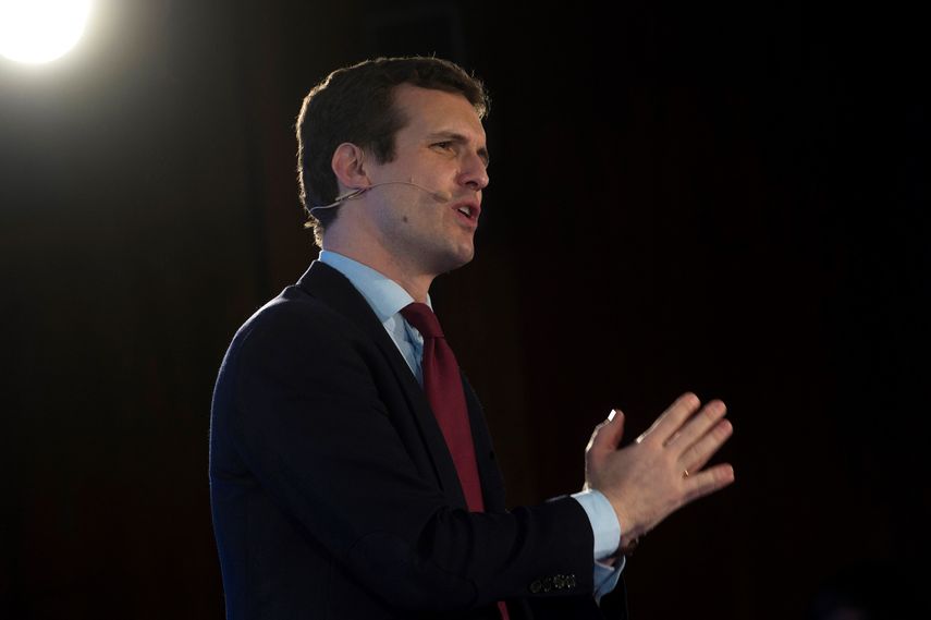 El presidente del Partido Popular, Pablo Casado, interviene durante la presentación de las candidaturas del PP al Gobierno de Cantabria y la Alcaldía de Santander.