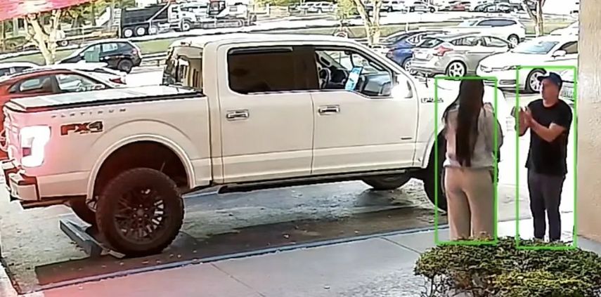 Fotografía de las personas involucradas y buscadas en el caso.