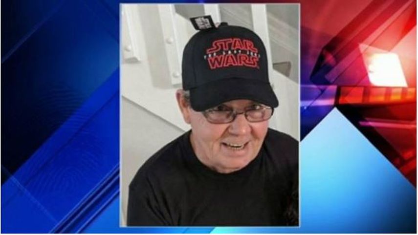 La familia de Cruz le dijo a Local 10, que él era un amoroso abuelo que trabajaba como lavaplatos en Rotelli Pizza and Pasta en el Dolphin Mall.