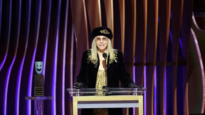 Barbra Streisand recibe el Premio SAG a la Trayectoria en el escenario durante la 30.ª edición de los Premios del Sindicato de Actores de Cine (SAG), en el Auditorio Shrine y Expo Hall el 24 de febrero de 2024 en Los Ángeles, California.&nbsp;