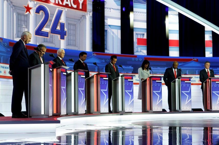 Los candidatos presidenciales republicanos antes de un debate organizado por FOX News Channel, el 23 de agosto de 2023, en Milwaukee.