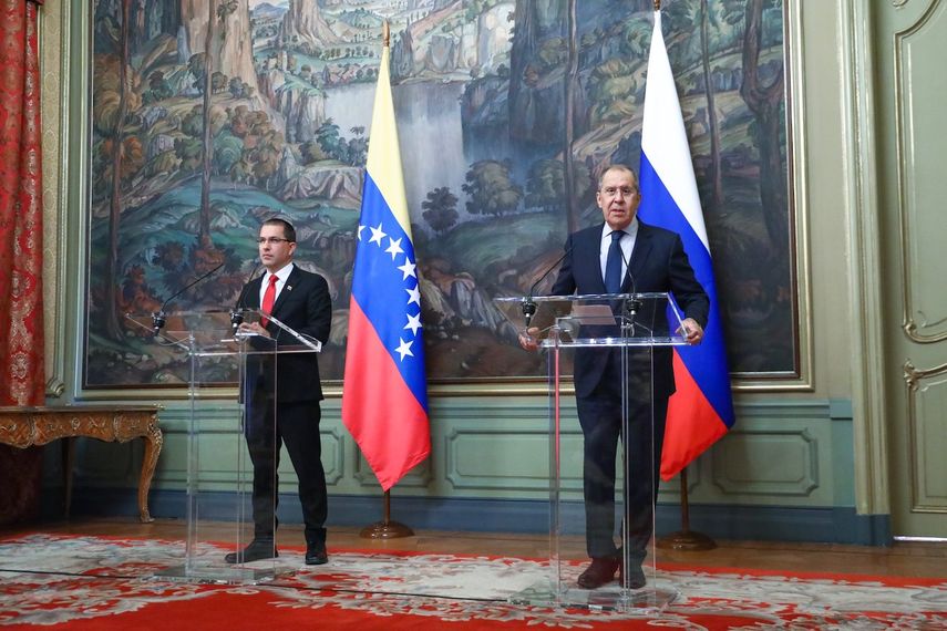 Jorge Arreaza y el canciller ruso Sergey Lavrov reunidos el 22JUN21 en Moscú.&nbsp;