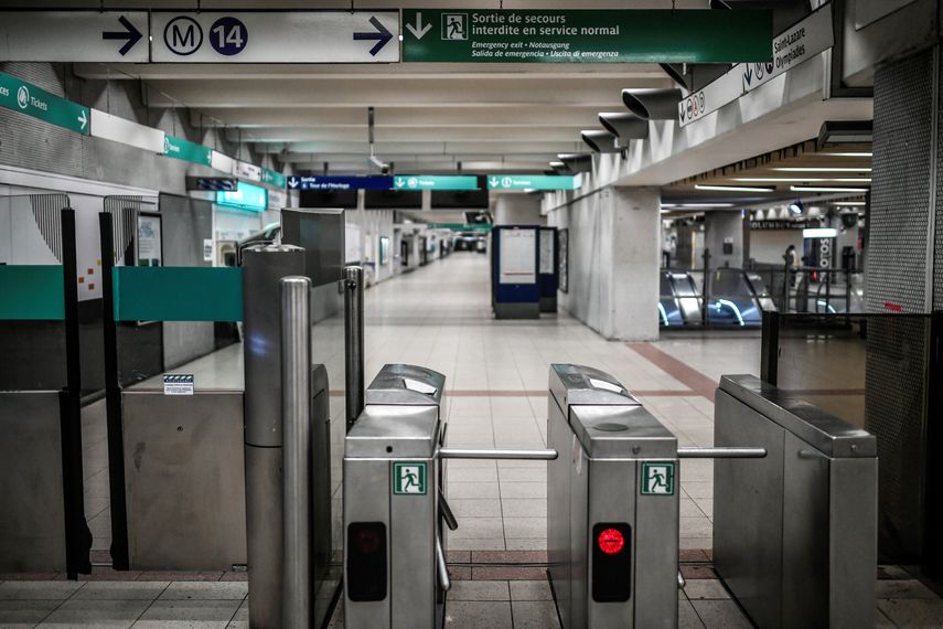 Imagen de la estaci&oacute;n del metro en Paris.