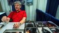 Dave Prowse, el Darth Vader original en la trilogía de “Star Wars”, en una convención de cómics en Nueva York, el 7 de mayo de 1999. El actor británico falleció el 28 de noviembre de 2020 a los 85 años, informó su agente.&nbsp;