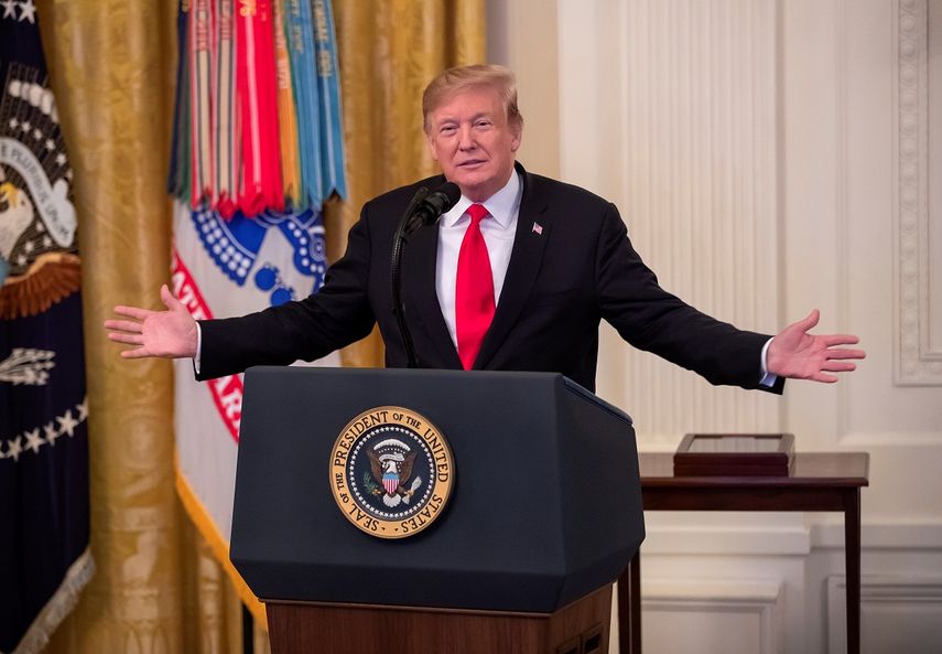 El presidente Donald Trump participa en una ceremonia en la Sala Este de la Casa Blanca, en Washington, el 27 de marzo de 2019.