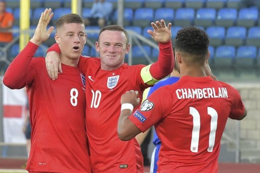 Rooney tendrá nuevamente la responsabilidad de guiar a su selección. (EFE)