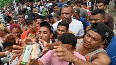 migrantes venezolanos mantienen la vista en eeuu
