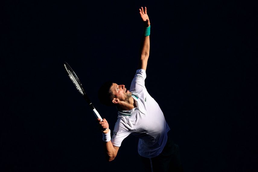 El serbio venció al estadounidense Frances Tiafoe 6-3, 6-7 (3), 7-6 (2), 6-3 en un duelo de tres horas y media en la segunda ronda del Abierto de Australia