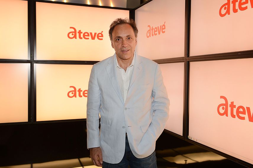 Según la determinación del jurado, América TeVé deberá pagar una indemnización de casi 59 millones dólares por “haber incumplido contratos y negociar de mala fe con sus socios de Caribevision”. (ARCHIVO)