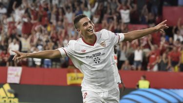 El delantero francés del&nbsp;Sevilla, Wissam Ben Yedder, celebra su gol, el segundo del equipo andaluz.&nbsp;