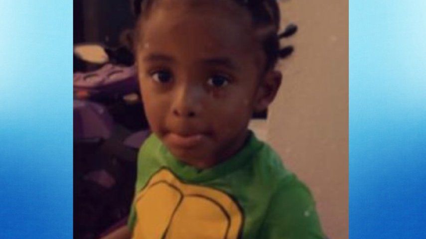 Oliver Williams, de 3 años, está desaparecido desde la madrugada de este sábado cuando la policía lanzó un alerta amber.&nbsp;