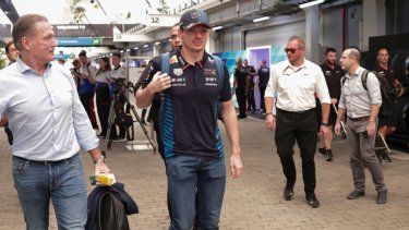 El piloto de la escudería Red Bull Max Verstappen arriba para la primera práctica del Gran Premio de Brasil el viernes primeros de noviembre del 2024.&nbsp;