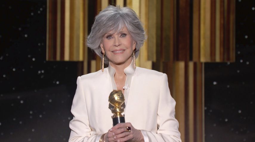 En esta imagen difundida por NBC el domingo 28 de febrero de 2021, Jane Fonda recibe el Premio Cecil B. deMille a la trayectoria en el cine durante la ceremonia de los Globos de Oro.&nbsp;