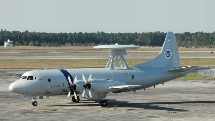 Vista de un avión P-3 Orion, perteneciente a la Dirección de Aduanas y Protección de Fronteras de EEUU.
