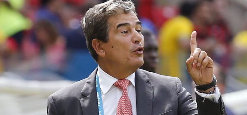 El entrenador colombiano habría golpeado en la cabeza a su hija en dos ocasiones.