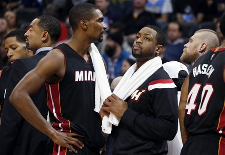 Bosh y Wade sigue siendo las figuras del Heat. (AP)