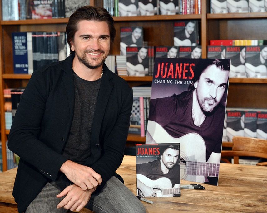 En su libro Persiguiendo el sol Juanes habla acerca de su hermana en coma, Luz Cecilia Aristizabal. (ALVARO MATA)