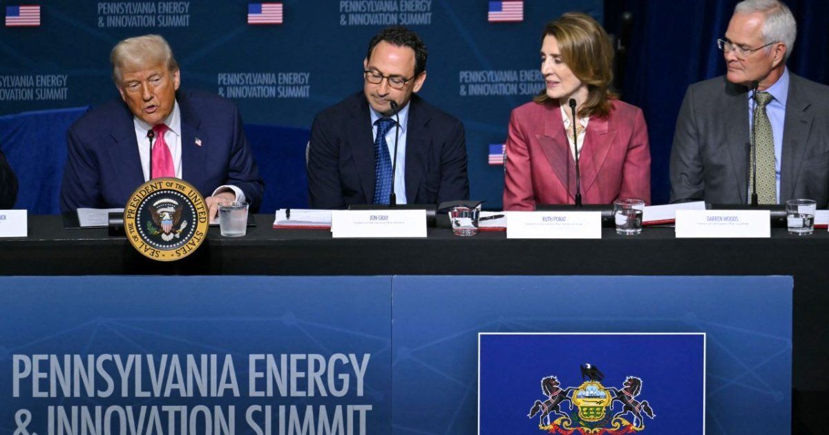 Trump anuncia megainversiones para impulsar el boom de la inteligencia artificial