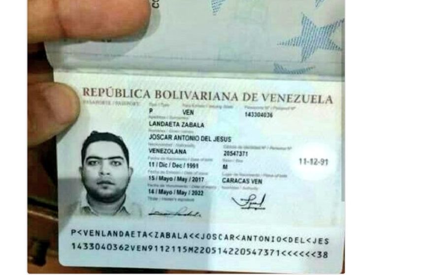 La fotografía del pasaporte de Joscar rodó por las redes sociales.&nbsp;