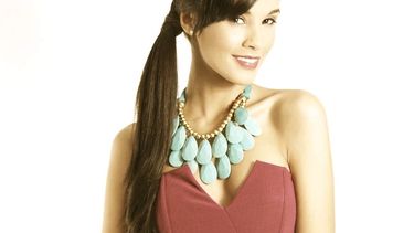 Alexandra Pomales comparte escenario con Alba Raquel Barros en la obra escrita por José Ignacio Chascas Valenzuela, y dirigida por Rosalba Maldonado. (CORTESÍA)