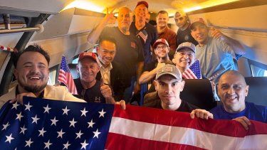 Diez estadounidenses regresan a casa tras ser detenidos en Venezuela en julio de 2025