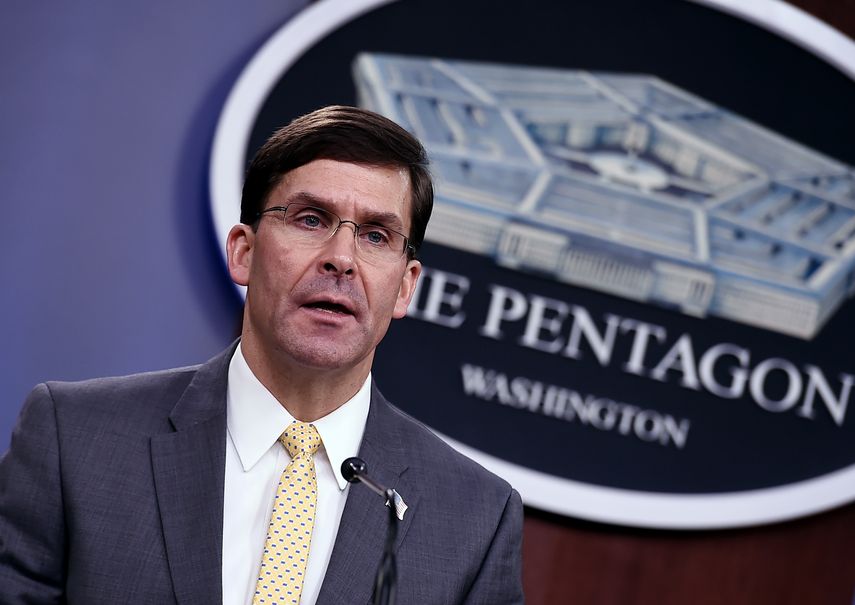 El Secretario de Defensa de EEUU, Mark Esper, durante una conferencia de prensa en el Pentágono, Washington, DC.