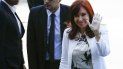 La expresidenta también afronta otros cuatro juicios por supuestos delitos cometidos durante su mandato cuyas fechas no han sido definidas aún y cinco pedidos de detención que no han prosperado porque, como senadora, cuenta con fueros que le otorgan inmunidad de arresto. La expresidenta también afronta otros cuatro juicios por supuestos delitos cometidos durante su mandato cuyas fechas no han sido definidas aún y cinco pedidos de detención que no han prosperado porque, como senadora, cuenta con fueros que le otorgan inmunidad de arresto.