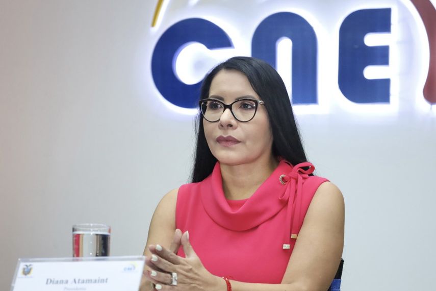 Diana Atamaint, presidenta del CNE de Ecuador.