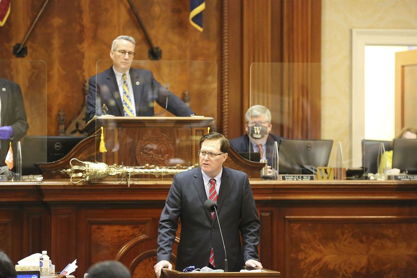 El presidente de la Cámara de Representantes de Carolina del Sur, Jay Lucas, republicano por Hartsville, toma la palabra en la cámara baja el jueves 18 de febrero de 2021 en Columbia, Carolina del Sur.&nbsp;