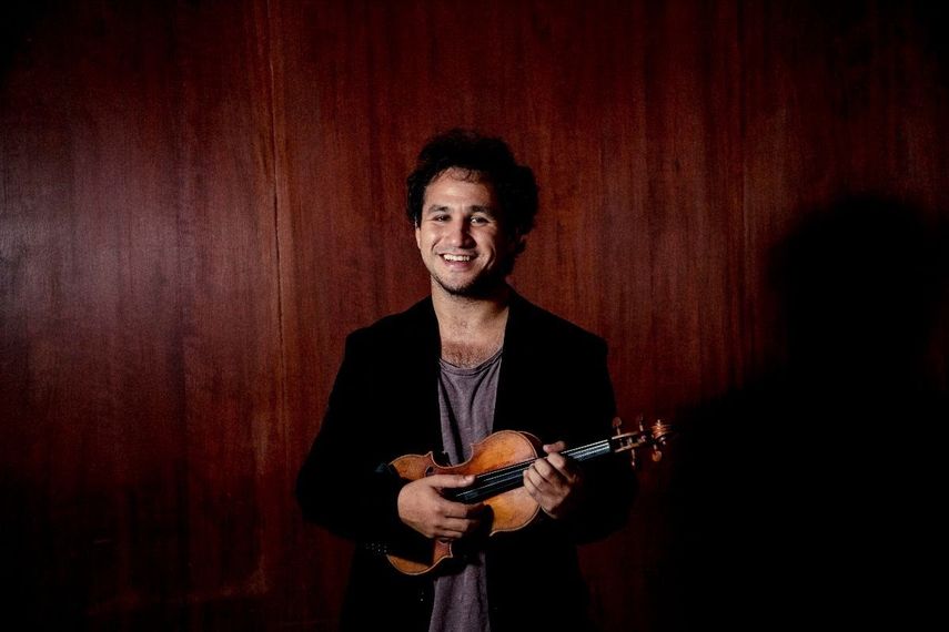 Nathan (Montevideo, 1986) es uno de los grandes violinistas improvisadores en la diáspora en la actualidad.