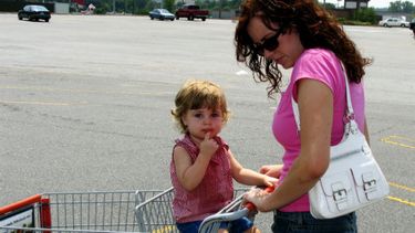 10 millones de familias estadounidenses con niños tienen bajos ingresos. (Foto Wikimedia) 