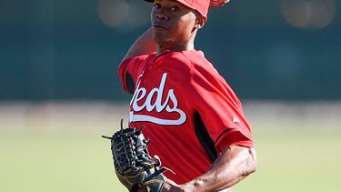 Todo está listo para que Iglesias debute en las Grandes Ligas en abril (reds.com)