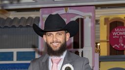 Robert Kelbert, abogado cubanoamericano reconocido como “Hombre del Año” en Miami por su aporte a causas comunitarias. Robert Kelbert, abogado cubanoamericano reconocido como “Hombre del Año” en Miami por su aporte a causas comunitarias.