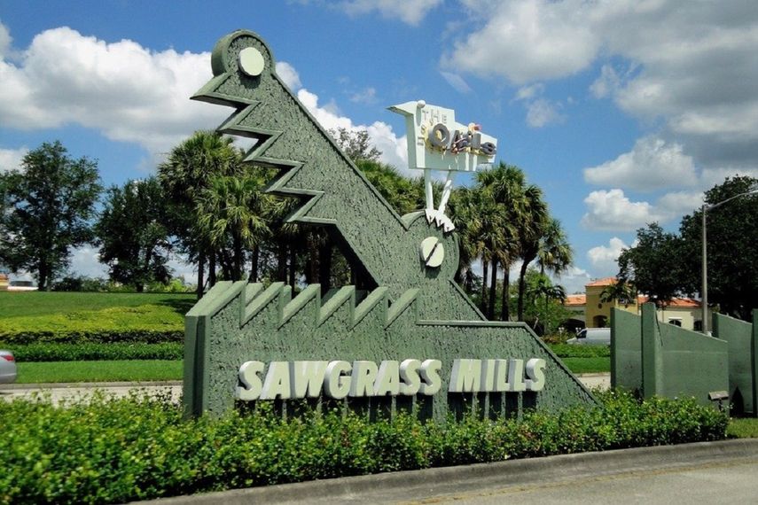 El altercado se registró la tarde de este miércoles en el Sawgrass Mills Mall.