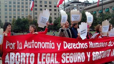 Manifestantes a favor de la despenalización del aborto