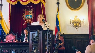 Corina Yoris durante el acto solemne de incorporación a la Academia Venezolana de Lengua (AVL)