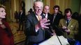 El líder demócrata en el Senado, Chuck Schumer, aseguró que el plan aprobado por la CámaraBaja no define responsabilidades y ni siquiera las obligaciones de las aseguradoras.