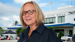 La alcaldesa de Miami, Eileen Higgins. La alcaldesa de Miami, Eileen Higgins.